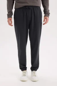 DeFacto Regular Fit Sweatpants Basic with Pockets Flat Waist Lace Up Elastic Legs - Image 4