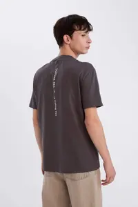 DeFacto 100% Cotton Regular Fit Crew Neck Back Printed Short Sleeve T-Shirt