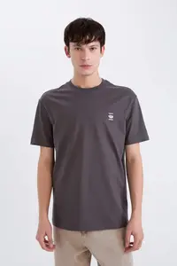 DeFacto 100% Cotton Regular Fit Crew Neck Back Printed Short Sleeve T-Shirt - Image 3