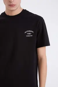 DeFacto 100% Cotton Regular Fit Crew Neck Printed Short Sleeve T-Shirt - Image 4