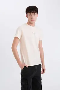 DeFacto 100% Cotton Slim Fit Slim Fit Crew Neck Printed Short Sleeve T-Shirt - Image 3