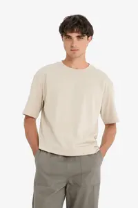 DeFacto 100% Cotton Boxy Fit Crew Neck Basic Plain Short Sleeve T-Shirt - Image 3