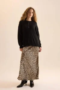 DeFacto Straight Fit Normal Bel Leopar Desenli Saten Maxi Etek - Image 3