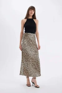 DeFacto Straight Fit Normal Bel Leopar Desenli Saten Maxi Etek - Image 8