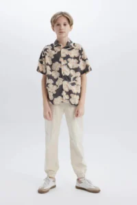 DeFacto Oversize Wide Fit Polo Neck Viscose Patterned Short Sleeve Shirt Boy - Image 2