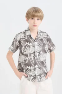 DeFacto Oversize Wide Fit Polo Neck Patterned Short Sleeve Shirt Boy - Image 3