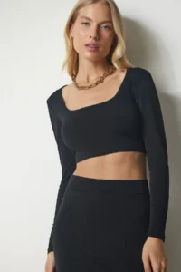 Happiness İstanbul Women Black Crop Skirt Sandy Knitting Set - Image 2