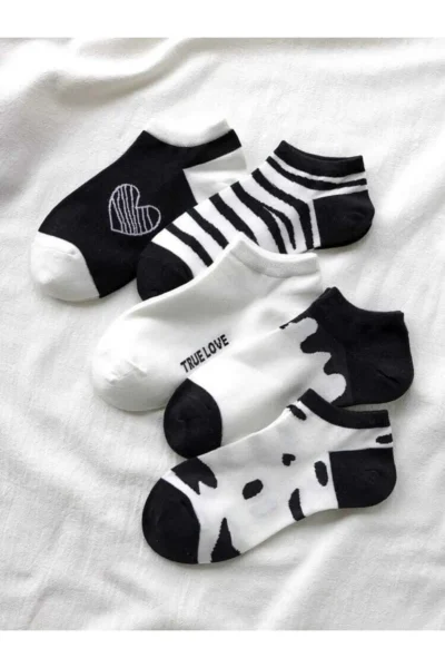 DcSh096-BLACK-WHITE_1