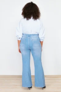 Trendyol Curve Light Blue High Waist comfort Stitching Detailed flared leg Flare Fit jeans - Image 3