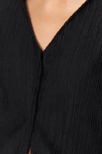 TRENDYOLMİLLA Black pleated and buttoned Flare/Spanish Arm Knitting Shirt - Image 4