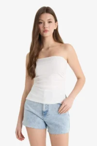 DeFacto 100% Cotton Mom Fit High Waist Cut Out Jean Shorts - Image 4