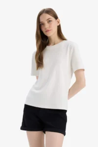 DeFacto High Waist Plain Hem Jeans Shorts - Image 4