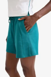 DeFacto Standard Fit Sporcu Short Hem Shorts - Image 5