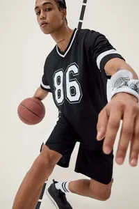 DeFacto Quick Drying Oversize Wide Fit V-Neck Printed Athlete Short Sleeve T-Shirt