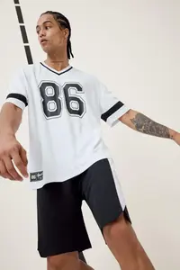 DeFacto Quick Drying Oversize Wide Fit V-Neck Printed Athlete Short Sleeve T-Shirt