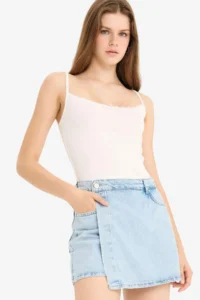 DeFacto 100% Cotton High Waist Pocketed Mini Jean Shorts Skirt - Image 3