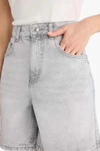 DeFacto 100% Cotton High Waist Pocket Jean Bermuda Shorts - Image 5