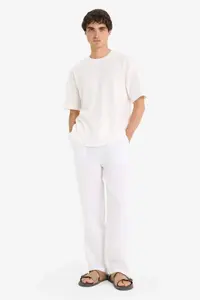 DeFacto textured Boxy Fit T-Shirt - Image 2