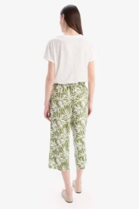 DeFacto Patterned Plain Hem Capri - Image 6