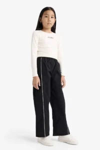 DeFacto Wide Leg Flexible Banded Parachute Black Girls' Trousers E6186A8/BK27 - Image 2