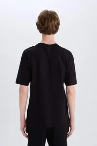 DeFacto 100% Cotton Oversize Wide Fit Crew Neck Basic Plain Short Sleeve T-Shirt - Image 6