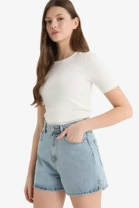 DeFacto Mom Fit High Waist Crop Fit Jeans Shorts - Image 3