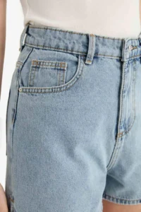 DeFacto Mom Fit High Waist Crop Fit Jeans Shorts - Image 5