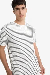 DeFacto Regular Fit Crew Neck Striped Short Sleeve T-Shirt - Image 3