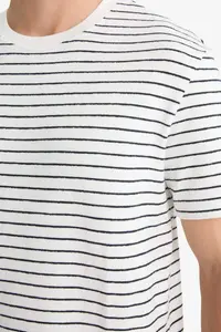 DeFacto Regular Fit Crew Neck Striped Short Sleeve T-Shirt - Image 5