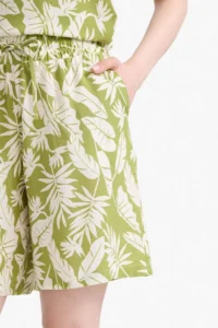 DeFacto Regular Fit Patterned Elastic Waist Shorts - Image 7