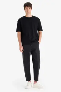 DeFacto Oversize Wide Fit Crew Neck Heavy Fabric Basic Plain Short Sleeve T-Shirt - Image 2