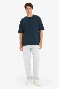DeFacto Oversize Wide Fit Crew Neck Heavy Fabric Basic Plain Short Sleeve T-Shirt - Image 2