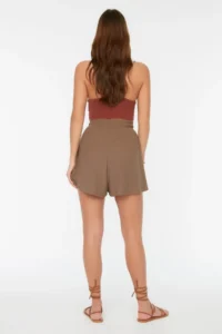 TRENDYOLMiLLA Brown Rahat Kesim Regular Waist Crepe/textured Knitting Shorts - Image 8