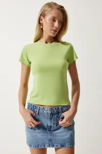 Happiness İstanbul Women's Pistachio Green Crew Neck Basic Sandy T-Shirt - Image 3