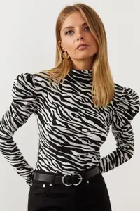 Cool & Sexy Women's Black-White Balloon Sleeve Zebra Pattern Blouse - Image 2