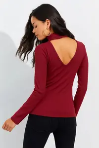 Cool & Sexy Women Burgundy Back V Fisherman Blouse
