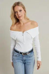 Cool & Sexy Women Ecru Zippered Madonna Collar Blouse - Image 3