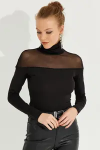 Cool & Sexy Women Black Tulle Detailed Fisherman Blouse - Image 3