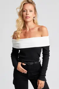 Cool & Sexy Women's Black-White Madonna Collar Camisole Blouse