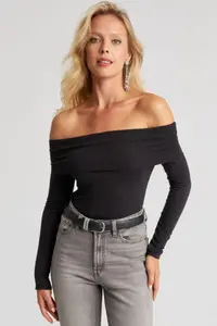 Cool & Sexy Women Black Madonna Collar Blouse - Image 3