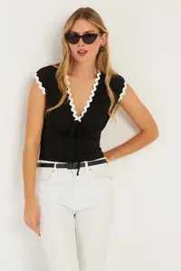 Cool & Sexy Women Black Piped Blouse - Image 4