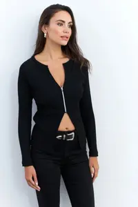 Cool & Sexy Women Black Zippered Camisole Blouse - Image 2