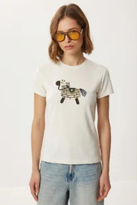 Lovelyİstanbul Embroidered Cotton Knitting T-shirt with Coat of Arms  White - Image 4