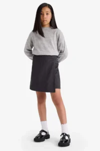 DeFacto School Girl Elastic Waist Gabardine Shorts Skirt - Image 3