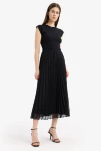 DeFacto A-Line Pleated Short Sleeve Chiffon Midi Skirt - Image 3