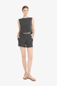 DeFacto Regular Fit Crepe Shorts - Image 2