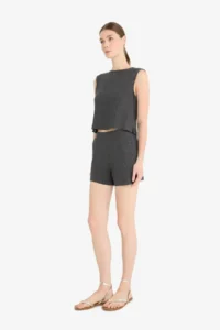 DeFacto Regular Fit Crepe Shorts - Image 4