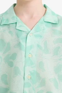 DeFacto Oversize Wide Fit Polo Neck Patterned Viscose Short Sleeve Shirt Boy - Image 6
