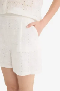 DeFacto Regular Fit Plain Hem embroidery Shorts - Image 7
