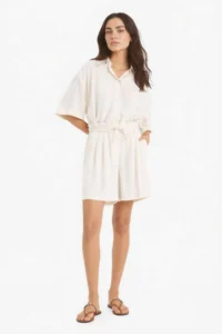 DeFacto Regular Fit High Waist Belted Straight Leg Shorts - Image 3